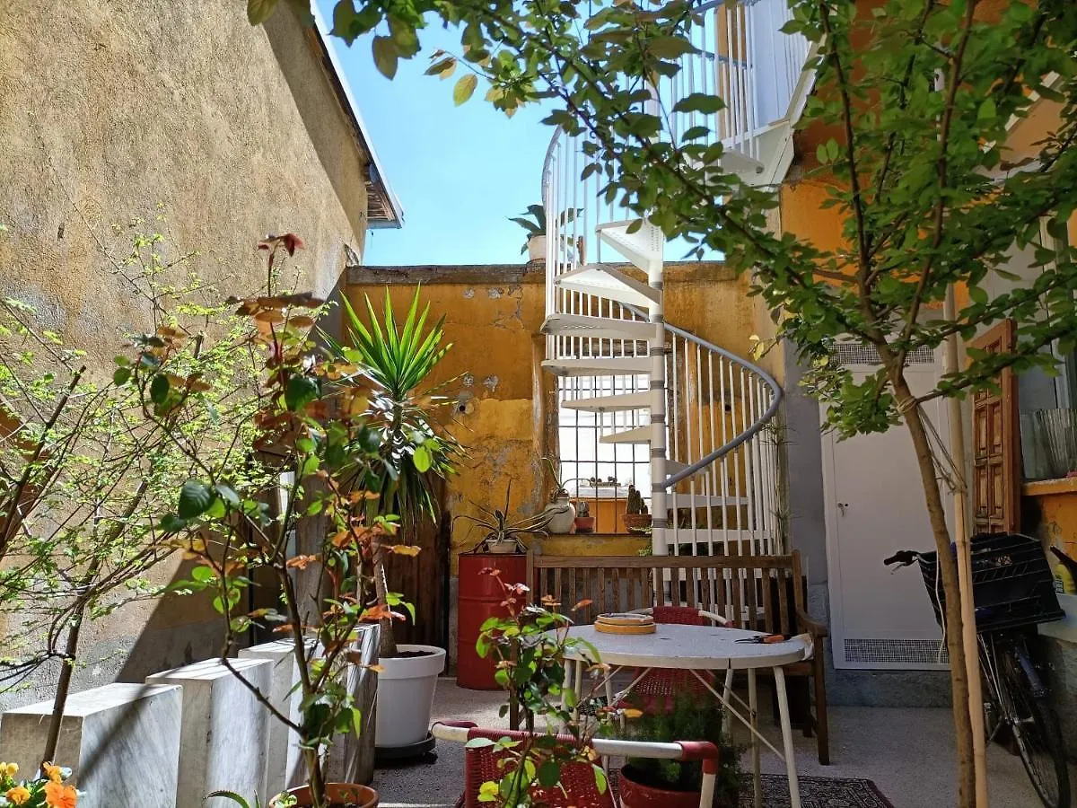 Room With A Garden Milan 0*,  Italy